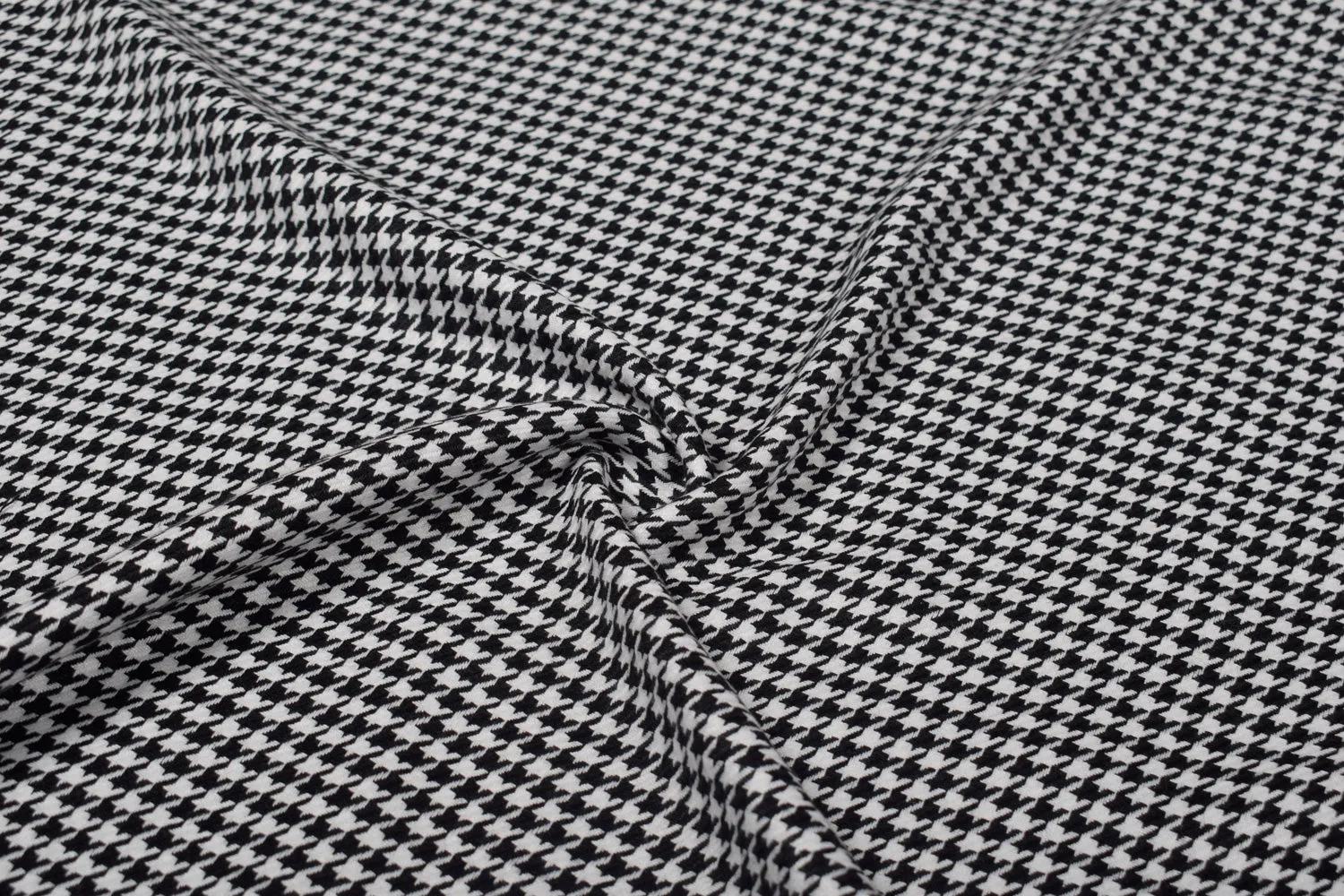 Precut of 1 Meter White & Black Tweed Wool Houndstooth Fabric