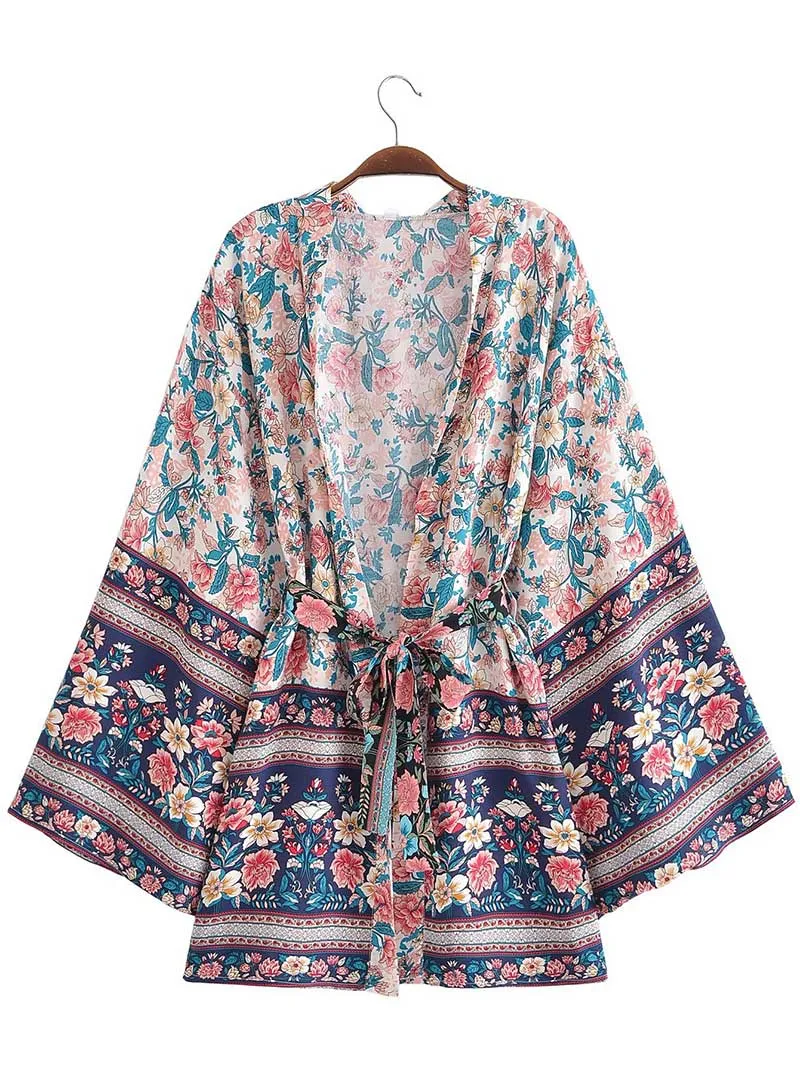 Short Kimono With Floral Print Blue