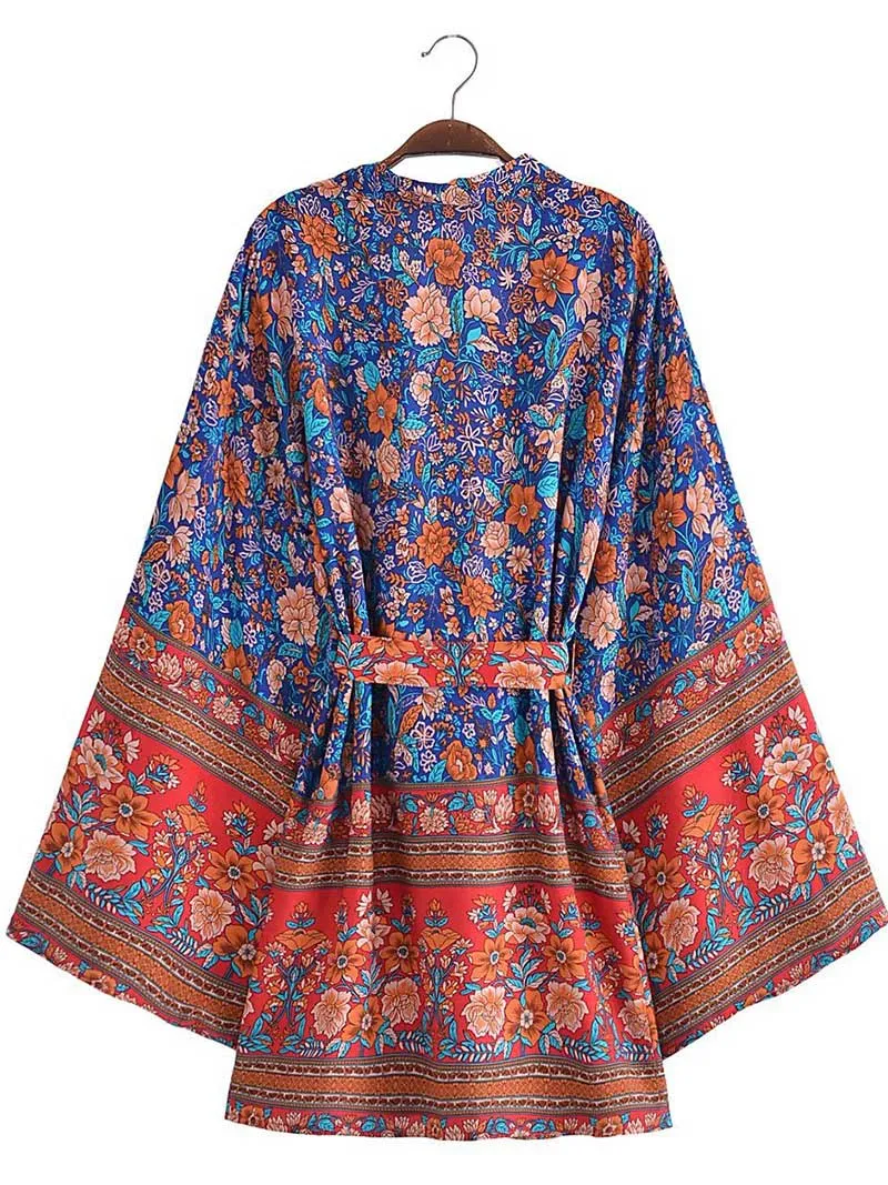 Short Kimono With Floral Print Blue